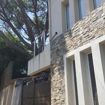 Casa de hóspedes Le Clos Des Lavandes *