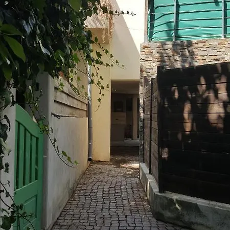 Casa de hóspedes Le Clos Des Lavandes *