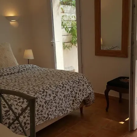 Casa de hóspedes Le Clos Des Lavandes *